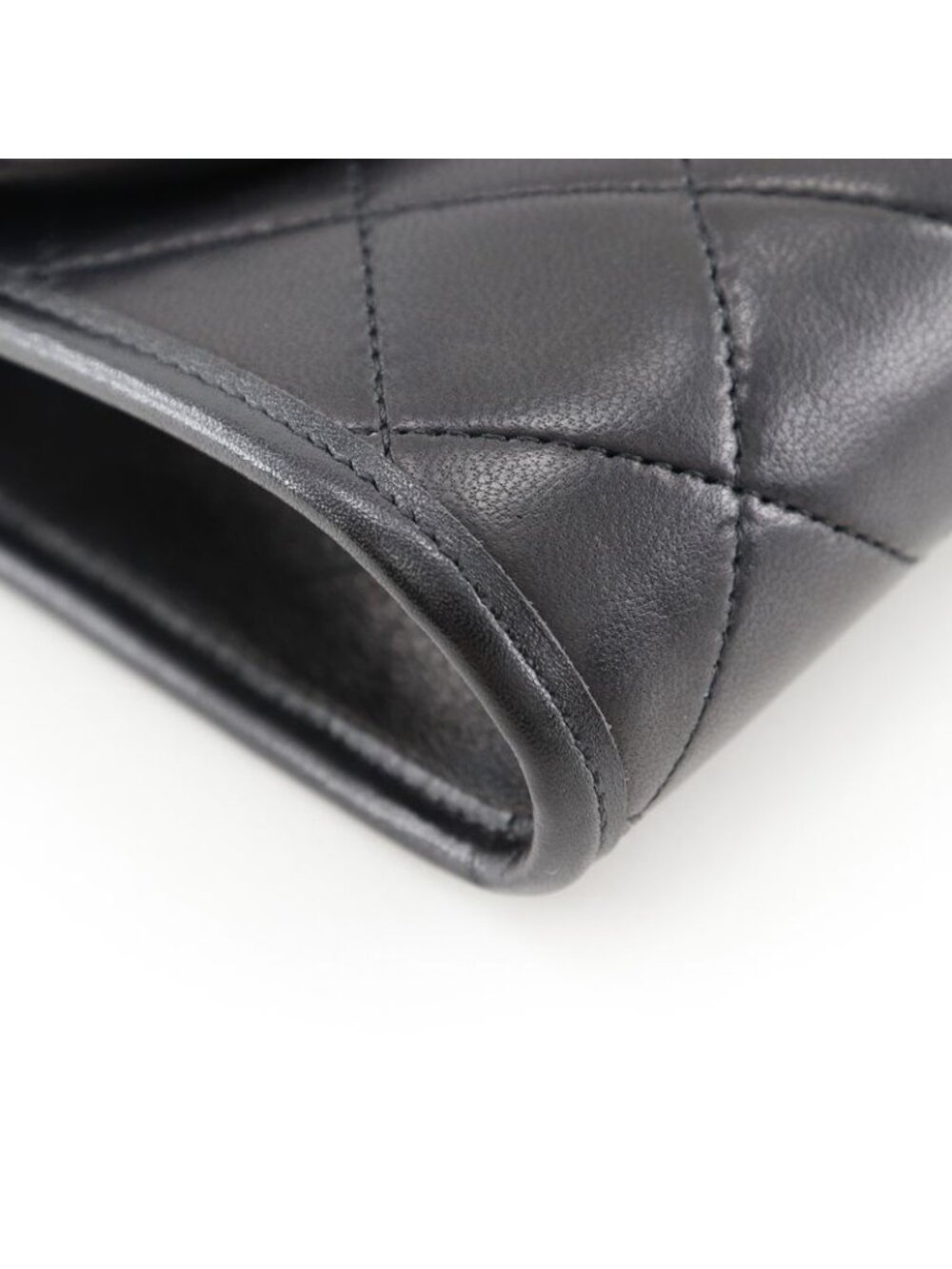 Chanel Quilted Mini Chain Shoulder Lambskin Black Bag - Picture 5 of 11